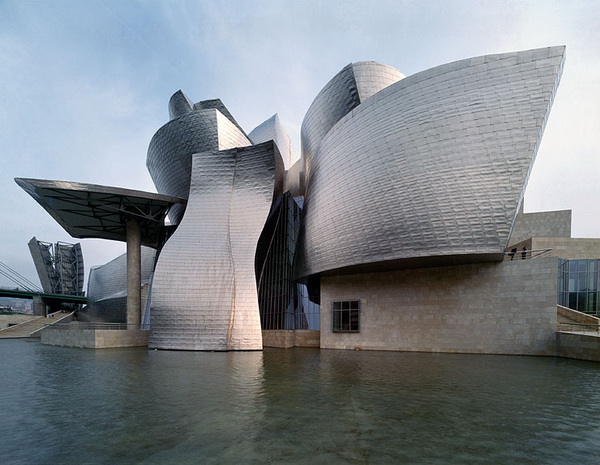 El Guggenheim Bilbao superó el millón de visitantes en 2012
